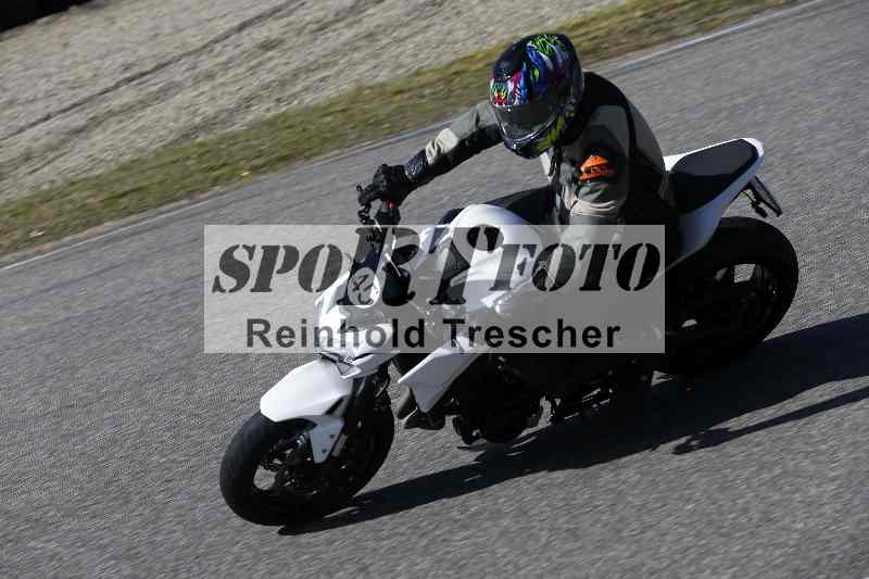 /01 02.04.2026 MAZ ADR/Gruppe gelb Gruppe gruen/45